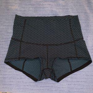 Lululemon booty shorts